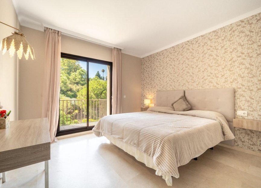 Resale - Apartment - Penthouse - Benahavís - La Quinta