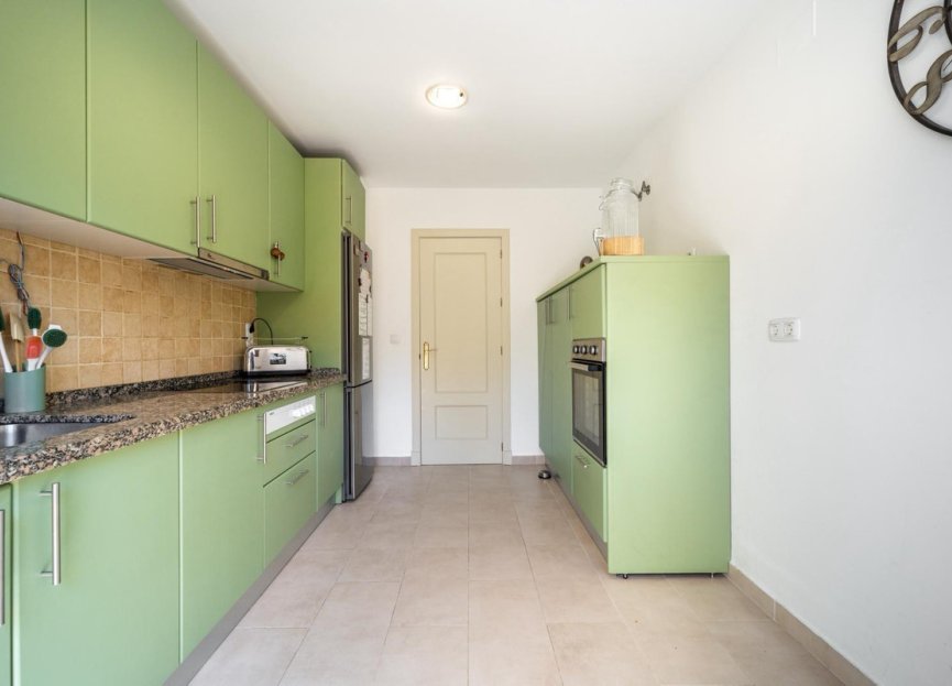 Resale - Apartment - Penthouse - Benahavís - La Quinta