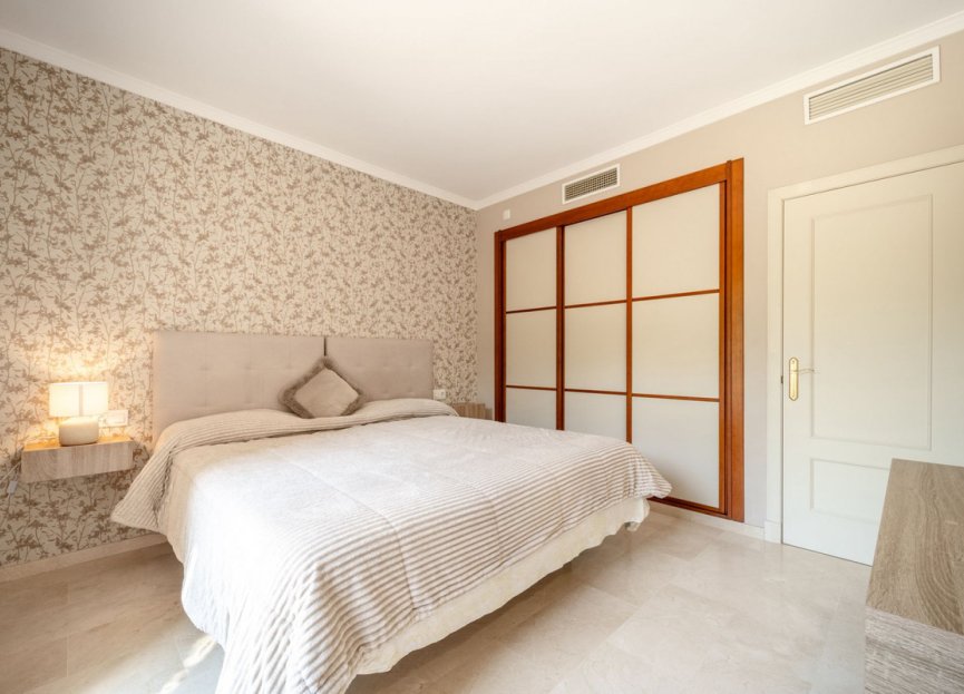 Resale - Apartment - Penthouse - Benahavís - La Quinta