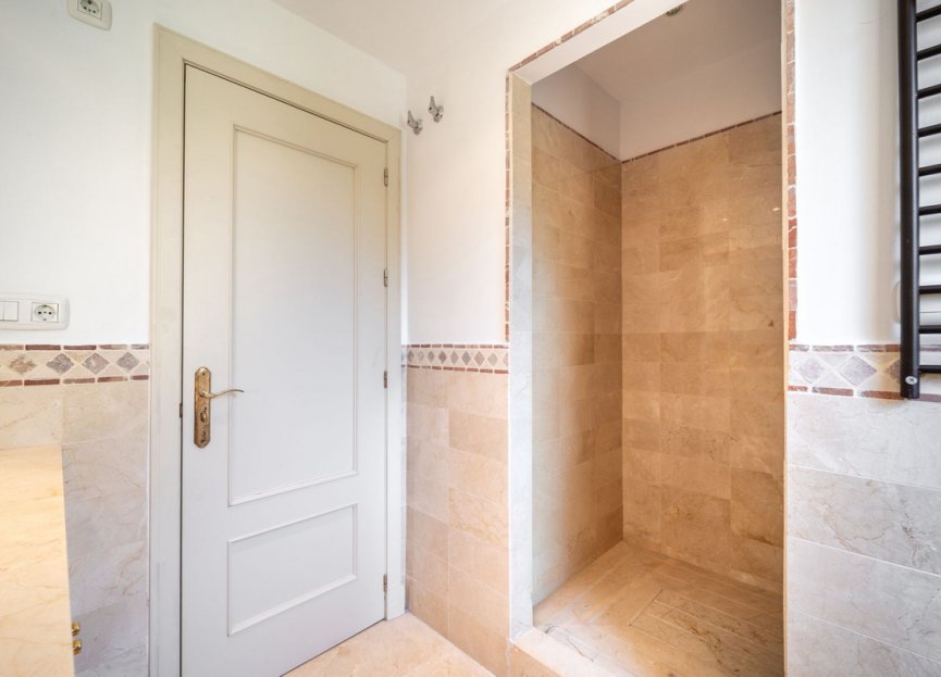 Resale - Apartment - Penthouse - Benahavís - La Quinta