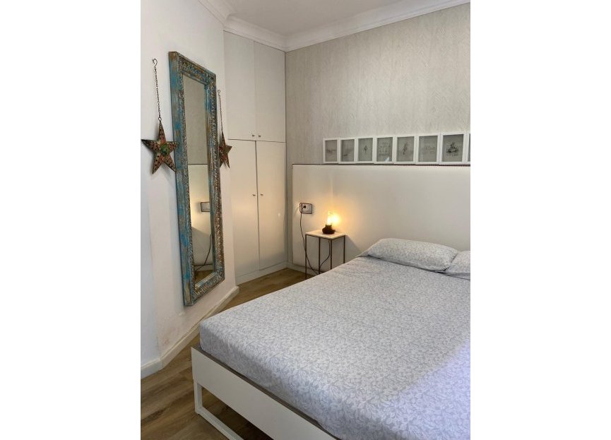 Resale - Ground floor apartment - Benalmádena - Benalmadena Centro
