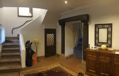 Resale - House - Finca - Cortijo - Estepona - Estepona Centro