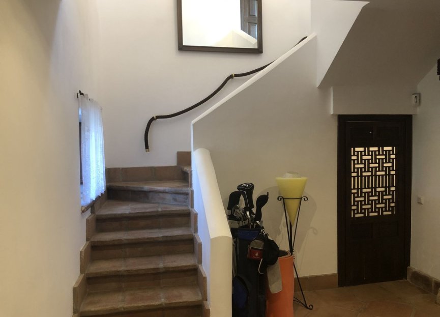 Resale - House - Finca - Cortijo - Estepona - Estepona Centro