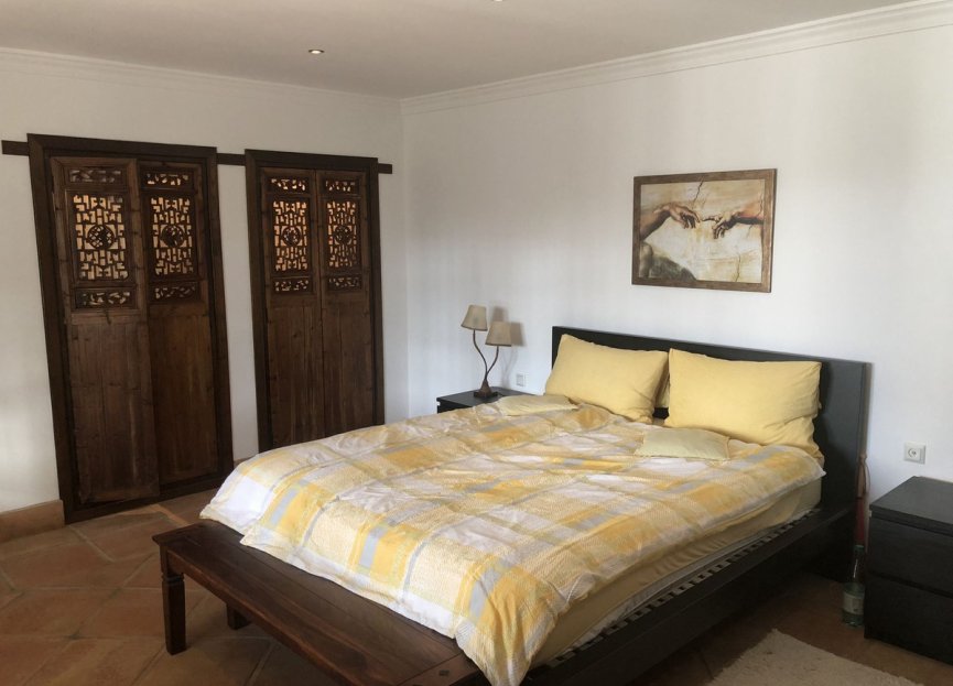 Resale - House - Finca - Cortijo - Estepona - Estepona Centro