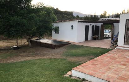 Resale - House - Finca - Cortijo - Estepona - Estepona Centro