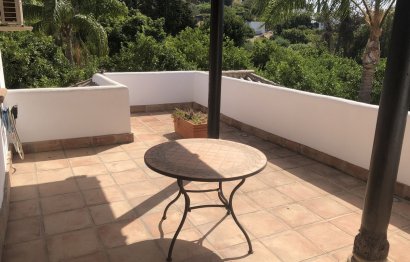 Resale - House - Finca - Cortijo - Estepona - Estepona Centro