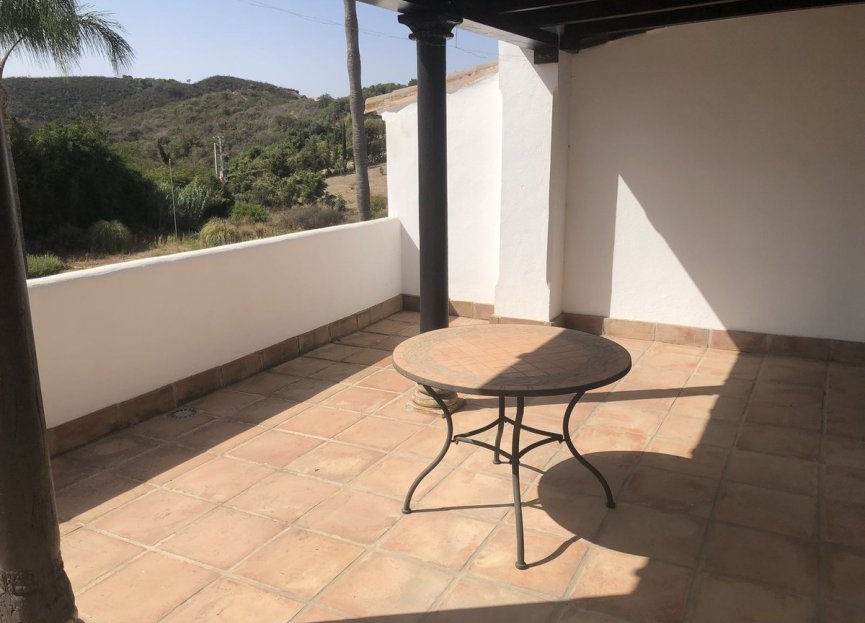 Resale - House - Finca - Cortijo - Estepona - Estepona Centro