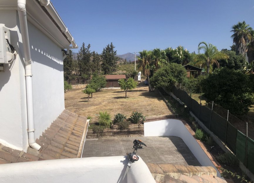 Resale - House - Finca - Cortijo - Estepona - Estepona Centro