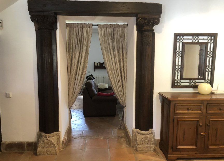 Resale - House - Finca - Cortijo - Estepona - Estepona Centro