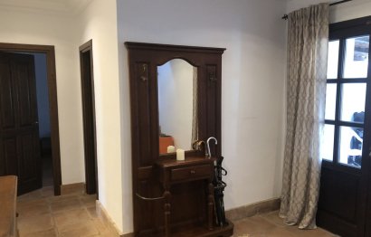 Resale - House - Finca - Cortijo - Estepona - Estepona Centro