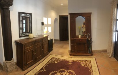 Resale - House - Finca - Cortijo - Estepona - Estepona Centro