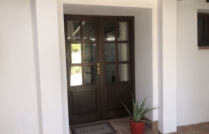 Resale - House - Finca - Cortijo - Estepona - Estepona Centro