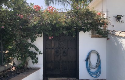 Resale - House - Finca - Cortijo - Estepona - Estepona Centro
