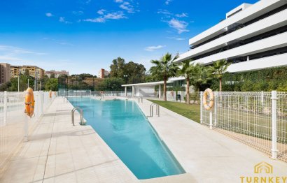 Resale - Apartment - Middle Floor Apartment - Estepona - Estepona Centro