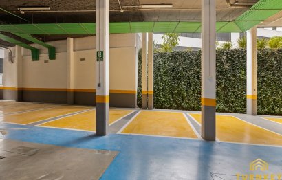 Resale - Apartment - Middle Floor Apartment - Estepona - Estepona Centro