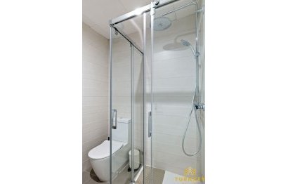 Resale - Apartment - Middle Floor Apartment - Estepona - Estepona Centro