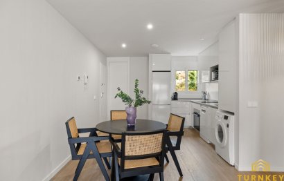 Resale - Apartment - Middle Floor Apartment - Estepona - Estepona Centro