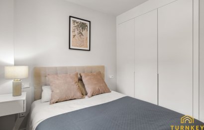 Resale - Apartment - Middle Floor Apartment - Estepona - Estepona Centro