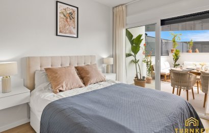 Resale - Apartment - Middle Floor Apartment - Estepona - Estepona Centro