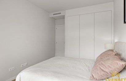 Resale - Apartment - Middle Floor Apartment - Estepona - Estepona Centro