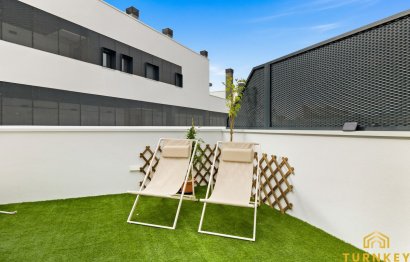 Resale - Apartment - Middle Floor Apartment - Estepona - Estepona Centro