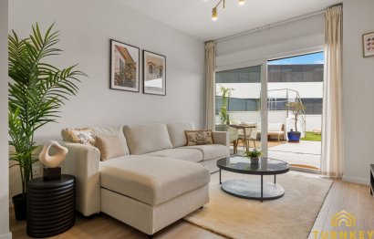 Resale - Apartment - Middle Floor Apartment - Estepona - Estepona Centro