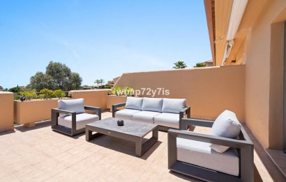 Resale - Apartment - Penthouse - Estepona - Selwo