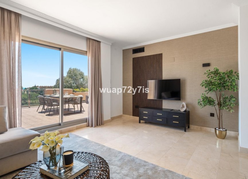 Resale - Apartment - Penthouse - Estepona - Selwo