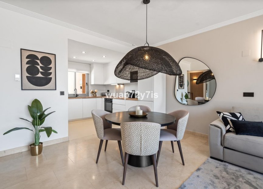 Resale - Apartment - Penthouse - Estepona - Selwo