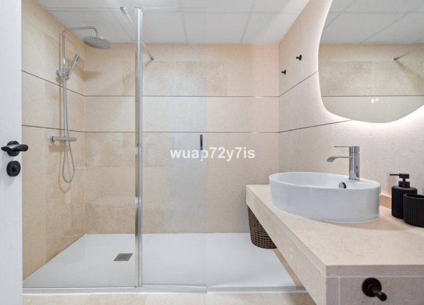 Resale - Apartment - Penthouse - Estepona - Selwo