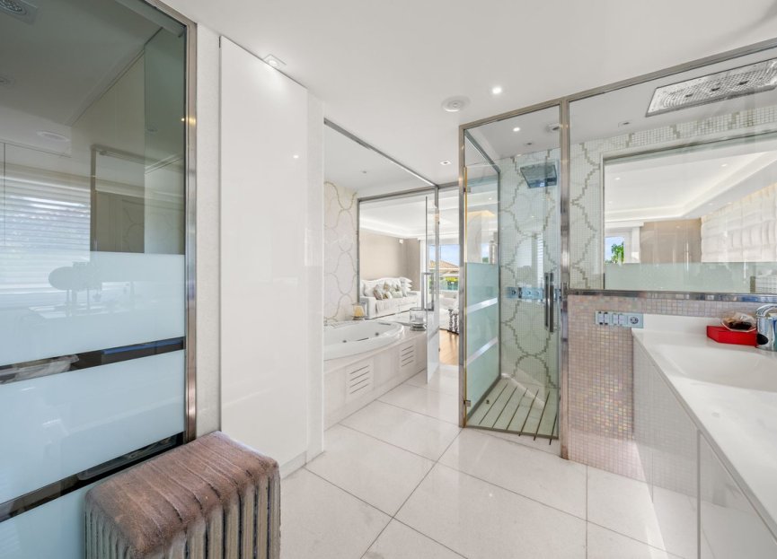 Reventa - House - Detached Villa - Marbella - Bahía de Marbella