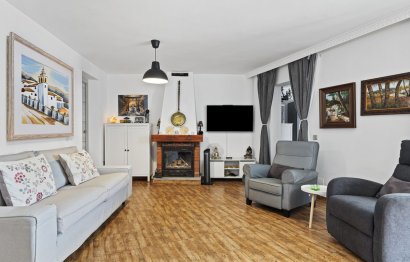 Resale - House - Detached Villa - Fuengirola - Fuengirola Centro