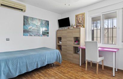 Resale - House - Detached Villa - Fuengirola - Fuengirola Centro