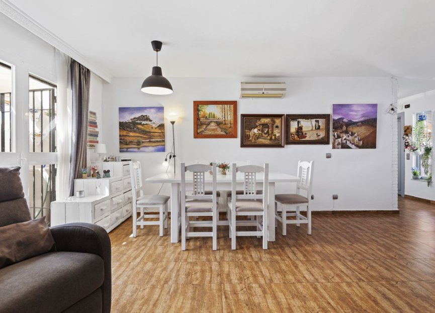 Resale - House - Detached Villa - Fuengirola - Fuengirola Centro