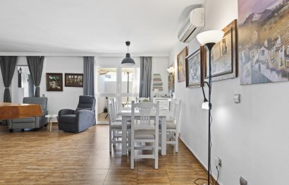 Resale - House - Detached Villa - Fuengirola - Fuengirola Centro