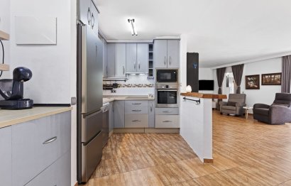 Resale - House - Detached Villa - Fuengirola - Fuengirola Centro