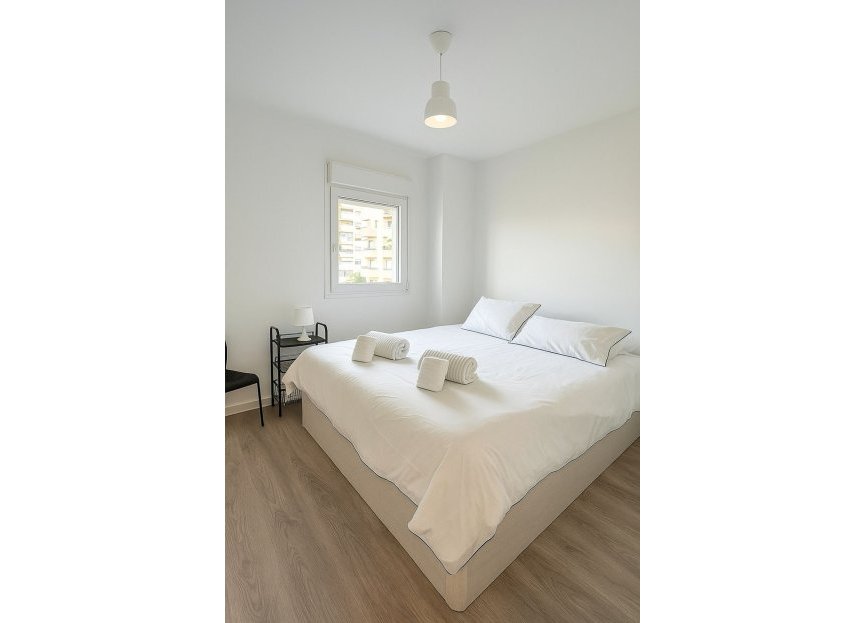 Resale - Apartment - Middle Floor Apartment - Marbella - Nueva Andalucia