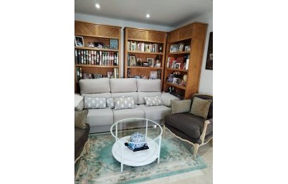 Resale - Apartment - Middle Floor Apartment - Marbella - Marbella Centro
