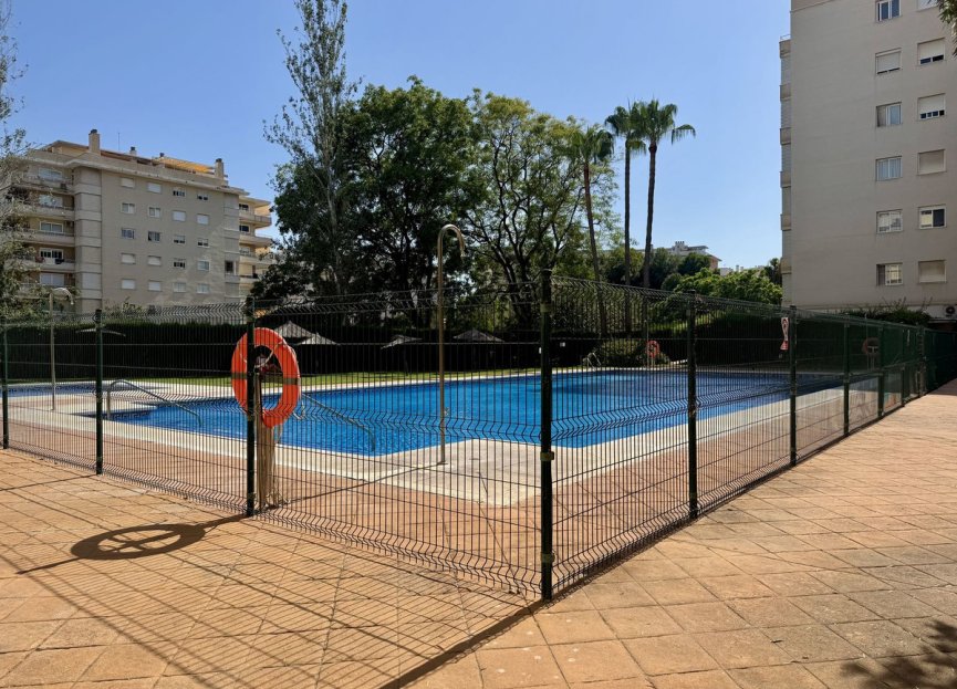 Resale - Apartment - Middle Floor Apartment - Benalmádena - Benalmadena Costa
