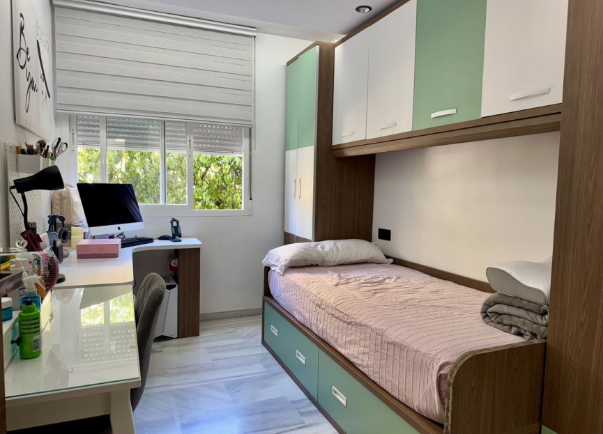 Resale - Apartment - Middle Floor Apartment - Benalmádena - Benalmadena Costa