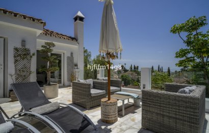 Resale - House - Detached Villa - Marbella - Nueva Andalucia