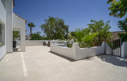 Resale - House - Detached Villa - Marbella - Nueva Andalucia