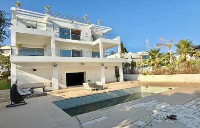 Resale - House - Detached Villa - Marbella - El Rosario