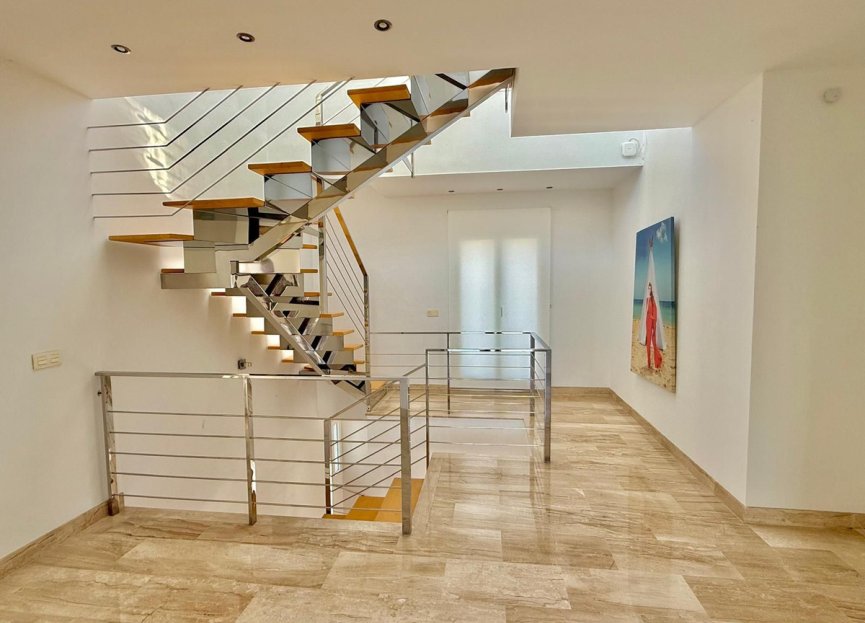 Resale - House - Detached Villa - Marbella - El Rosario