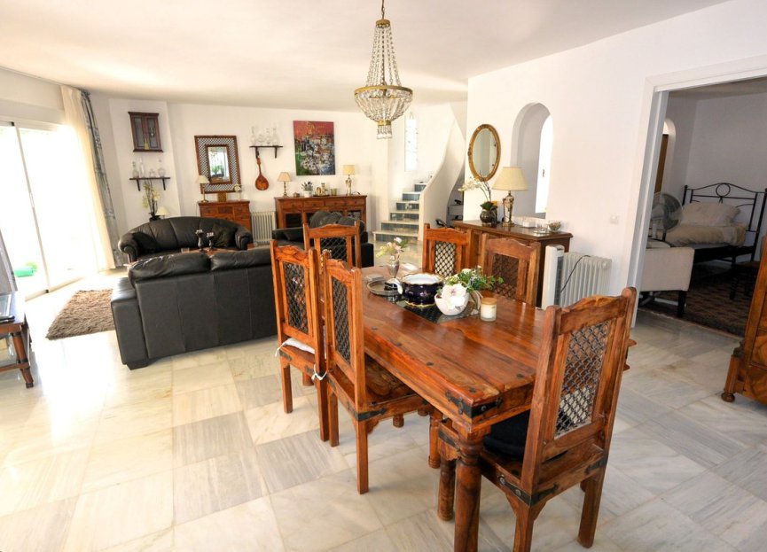 Resale - Apartment - Ground Floor Apartment - Marbella - The Golden Mile