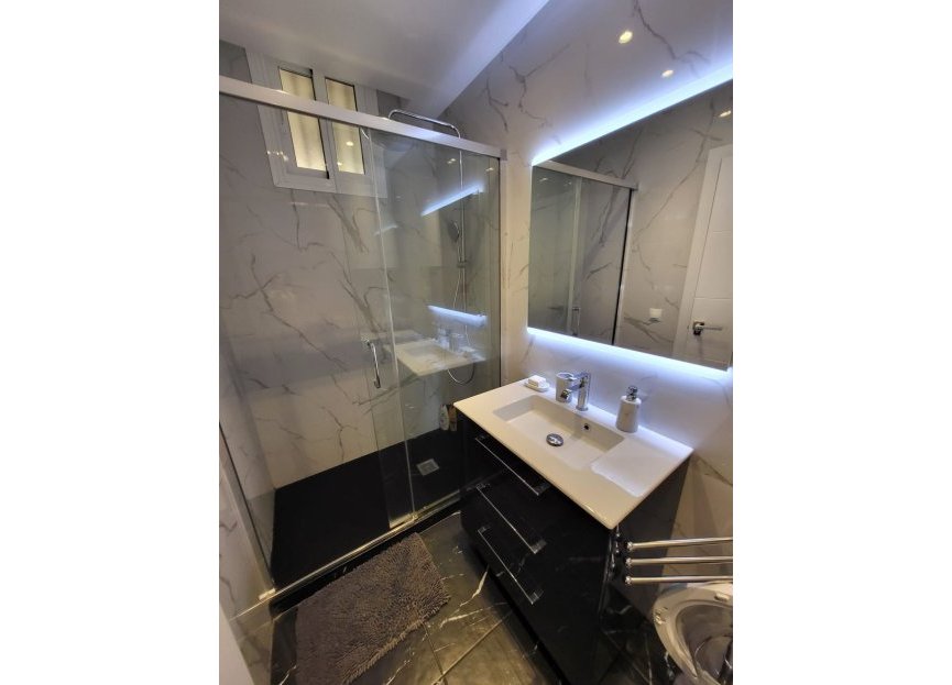 Resale - Apartment - Middle Floor Apartment - Fuengirola - Los Boliches