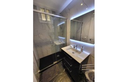 Resale - Apartment - Middle Floor Apartment - Fuengirola - Los Boliches