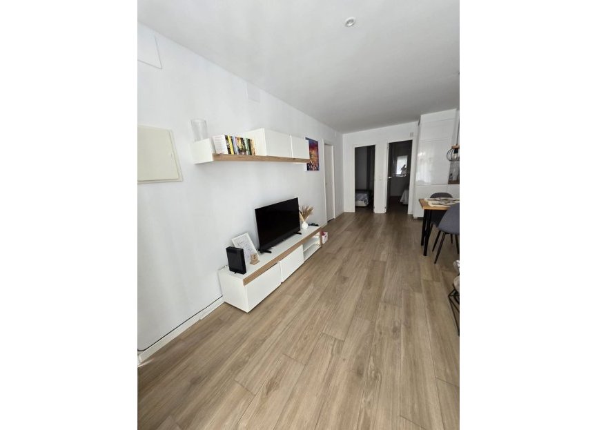 Resale - Apartment - Middle Floor Apartment - Fuengirola - Los Boliches