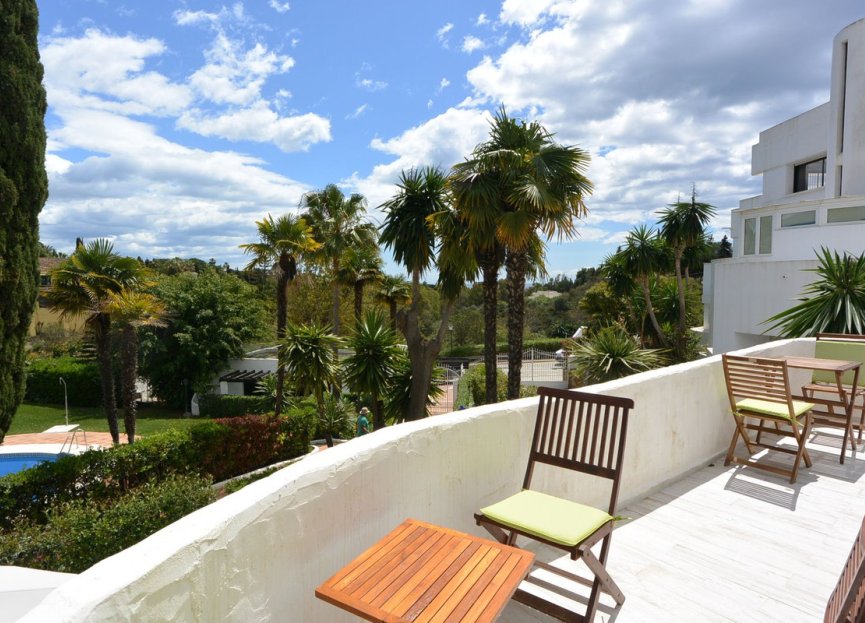 Resale - Apartment - Ground Floor Apartment - Marbella - The Golden Mile