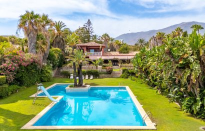 Resale - House - Detached Villa - Estepona - Estepona Centro